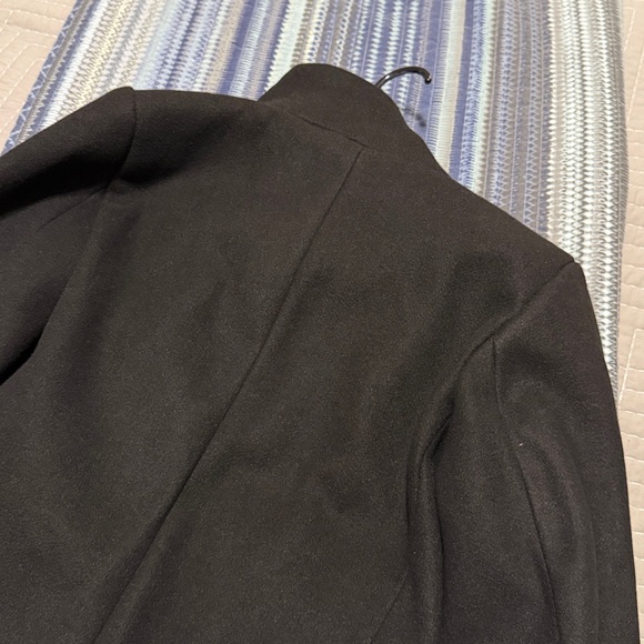 Brand New Old Navy Black Trench Coat – Medium | Classic & Stylish Outerwear - Picture 6 of 6